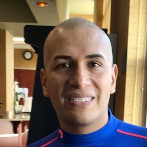 Meet your Posher, Cesar